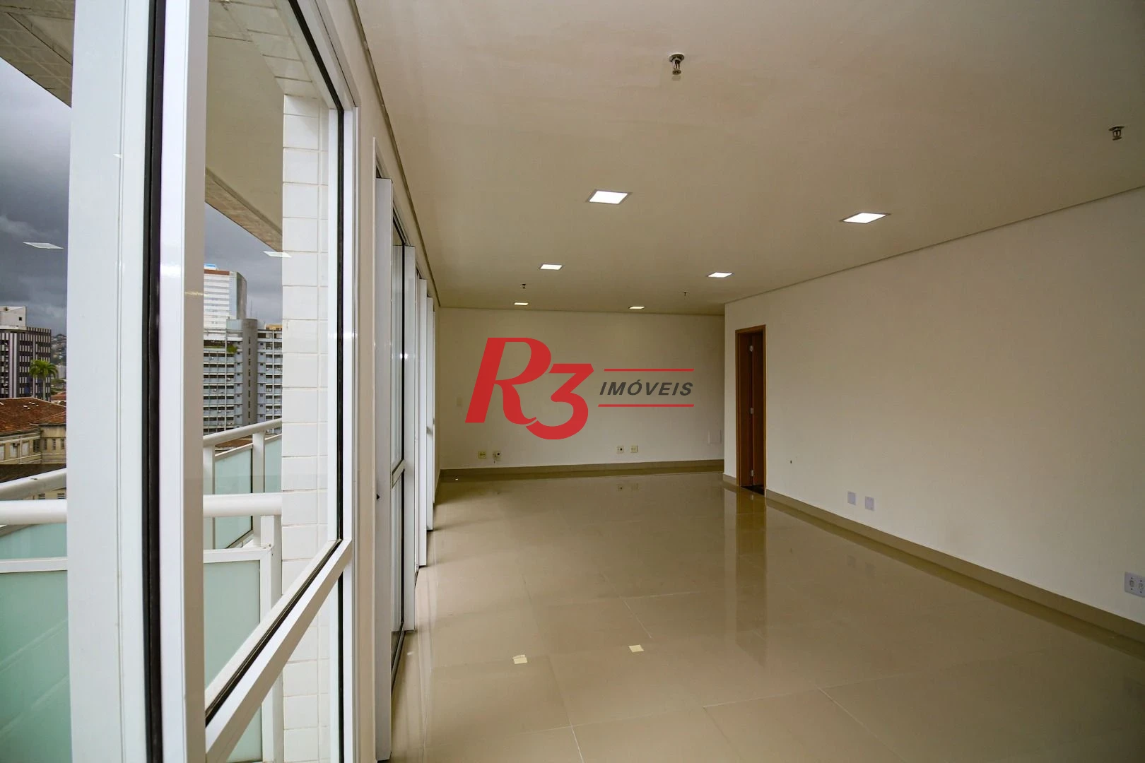 Sala à venda, 52 m² por R$ 430.000,00 - Encruzilhada - Santos/SP