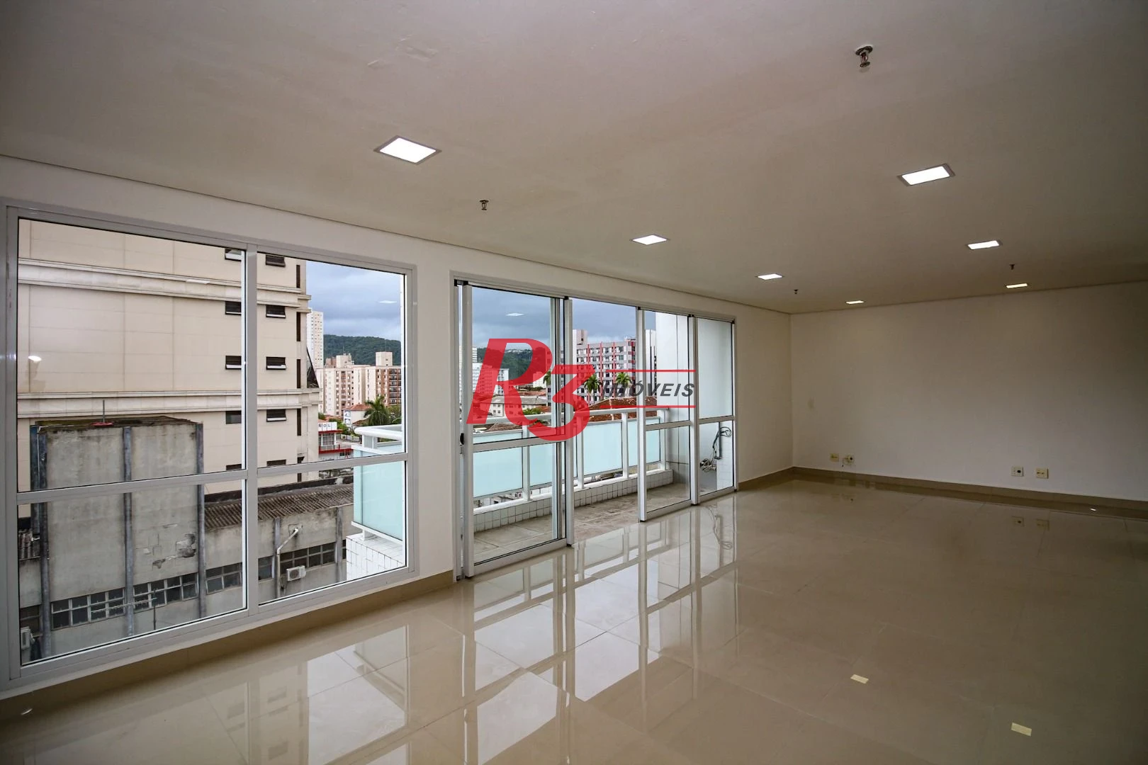 Sala à venda, 52 m² por R$ 430.000,00 - Encruzilhada - Santos/SP