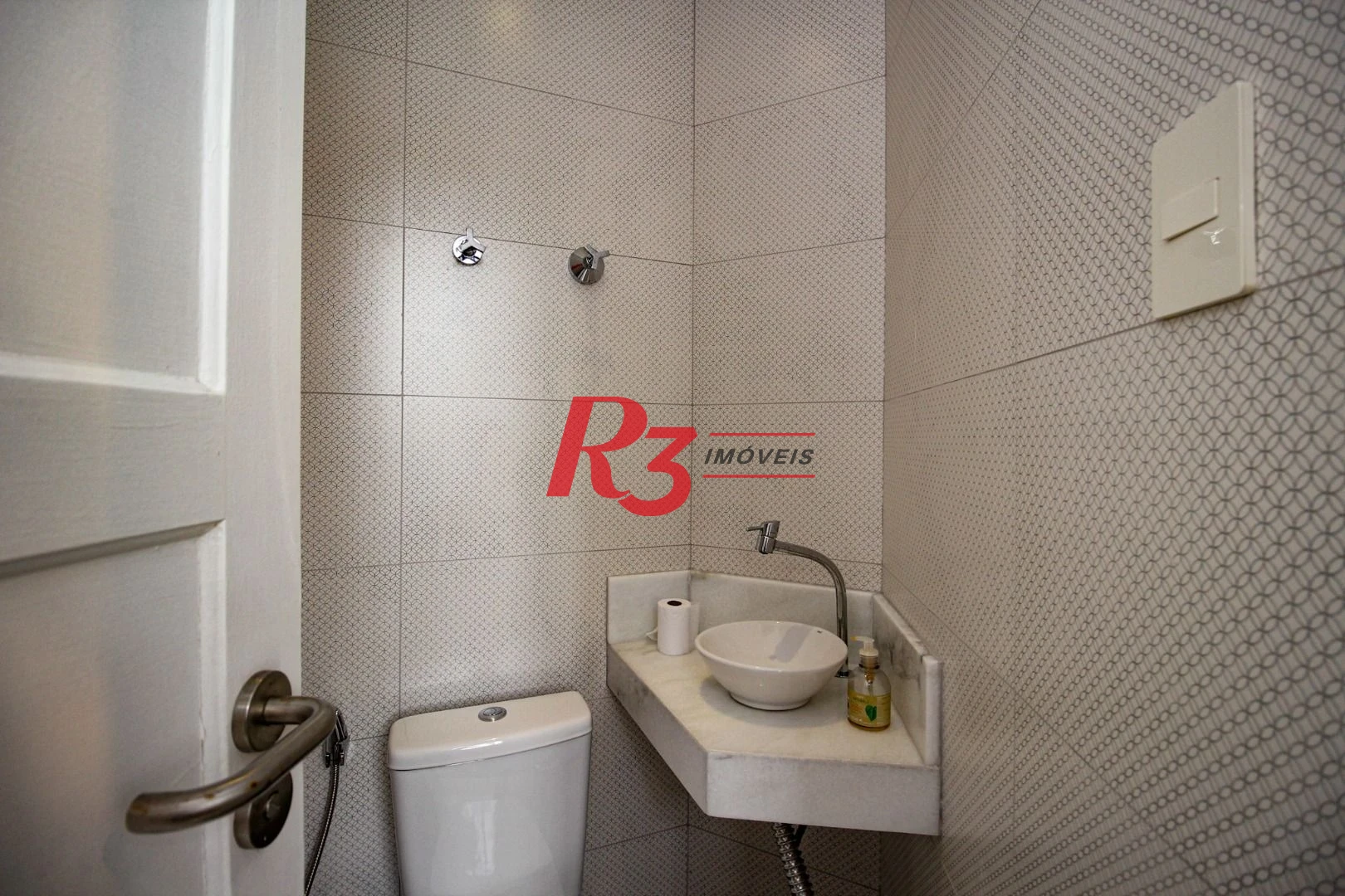 Apartamento com 3 dormitórios à venda, 196 m² por R$ 1.350.000,00 - José Menino - Santos/SP