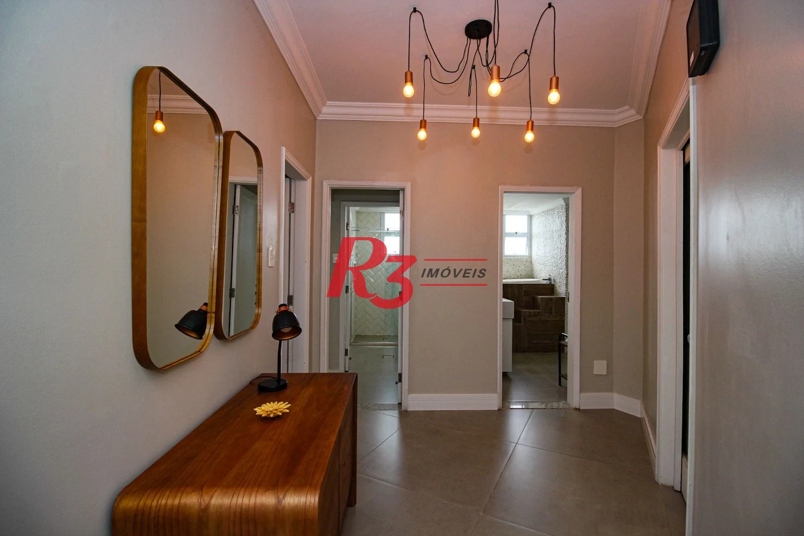 Apartamento com 3 dormitórios à venda, 196 m² por R$ 1.350.000,00 - José Menino - Santos/SP