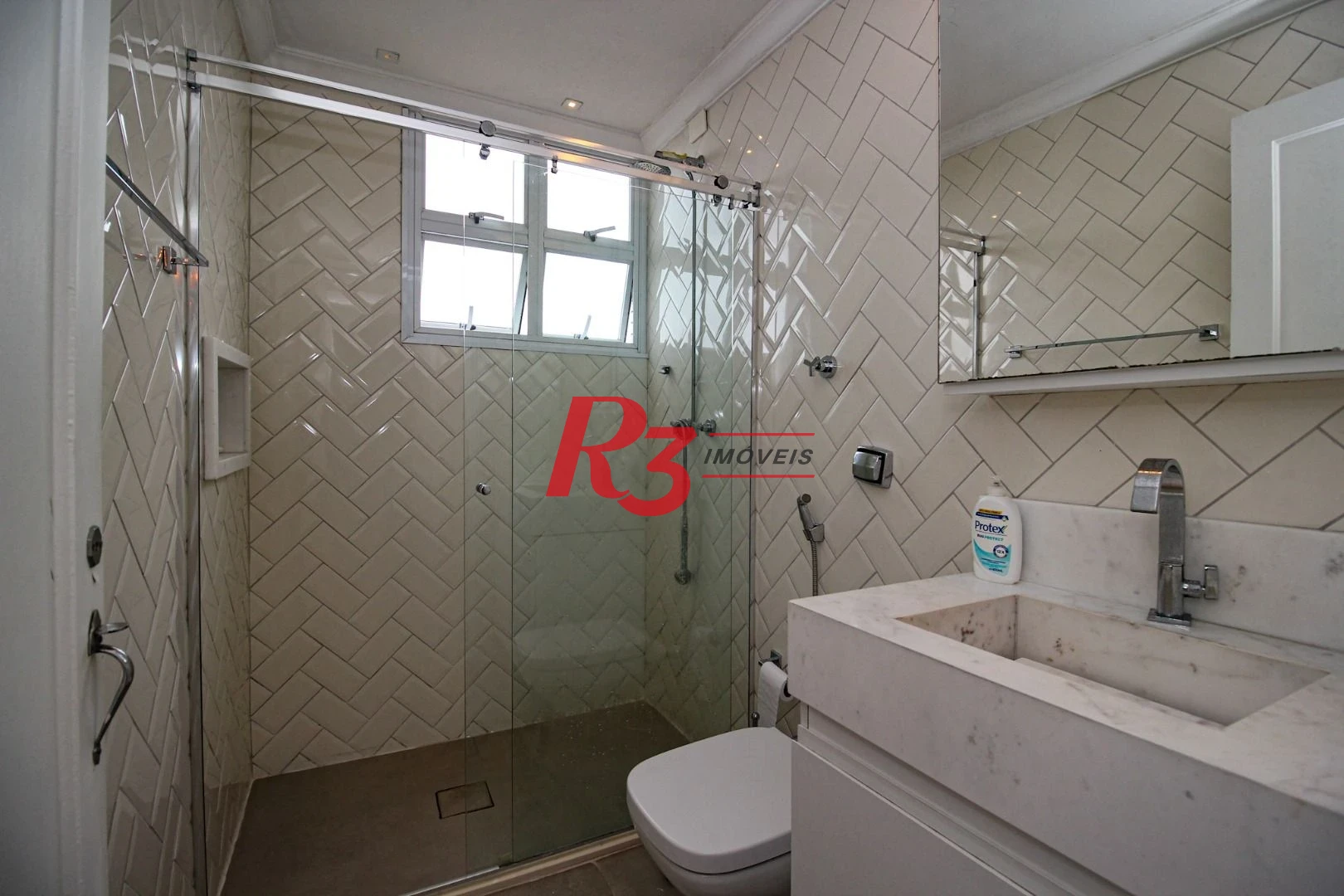 Apartamento com 3 dormitórios à venda, 196 m² por R$ 1.350.000,00 - José Menino - Santos/SP