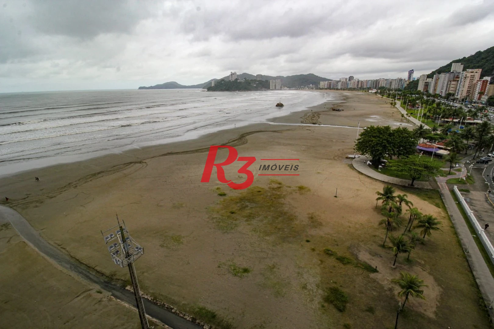 Apartamento com 3 dormitórios à venda, 196 m² por R$ 1.350.000,00 - José Menino - Santos/SP