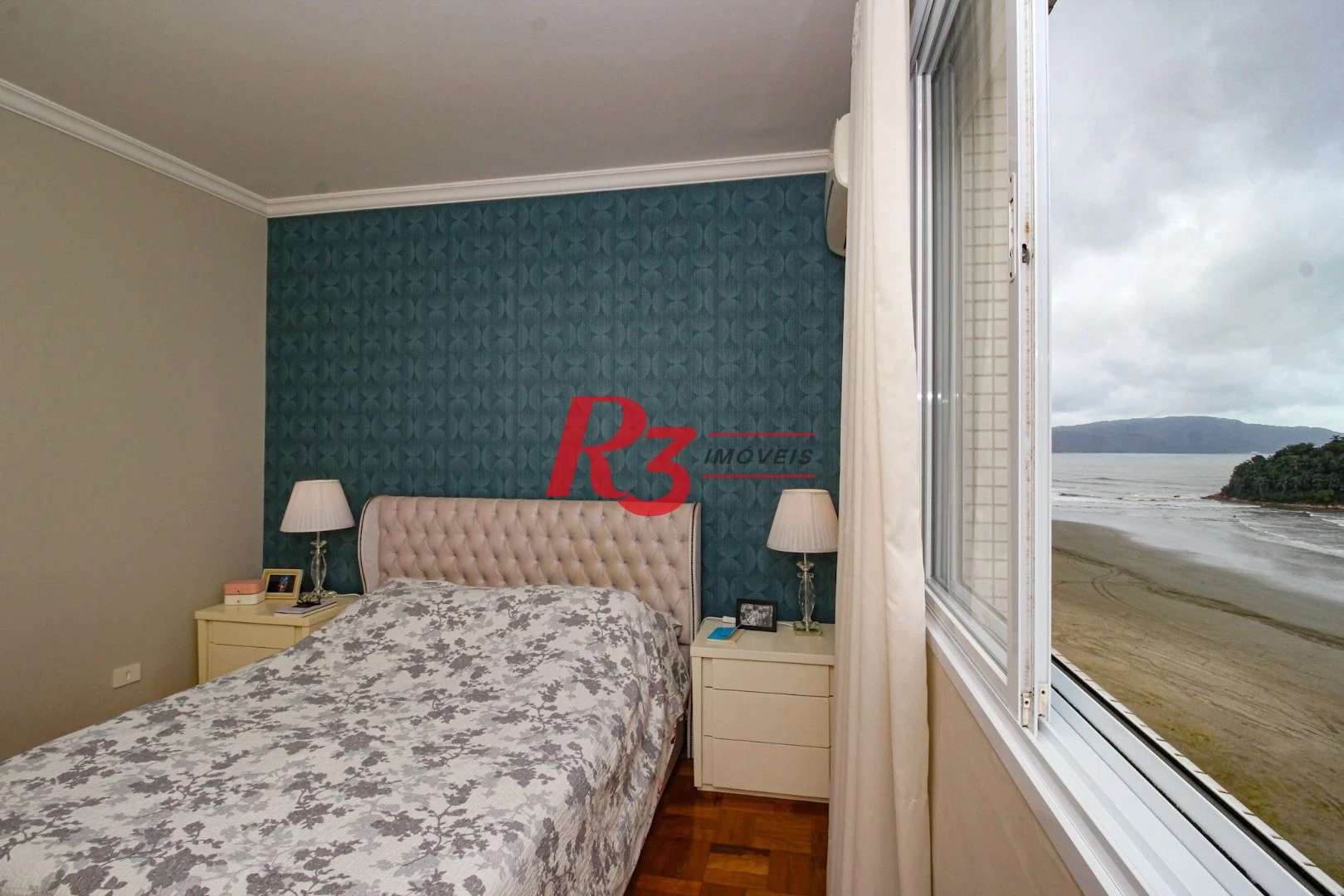 Apartamento com 3 dormitórios à venda, 196 m² por R$ 1.350.000,00 - José Menino - Santos/SP