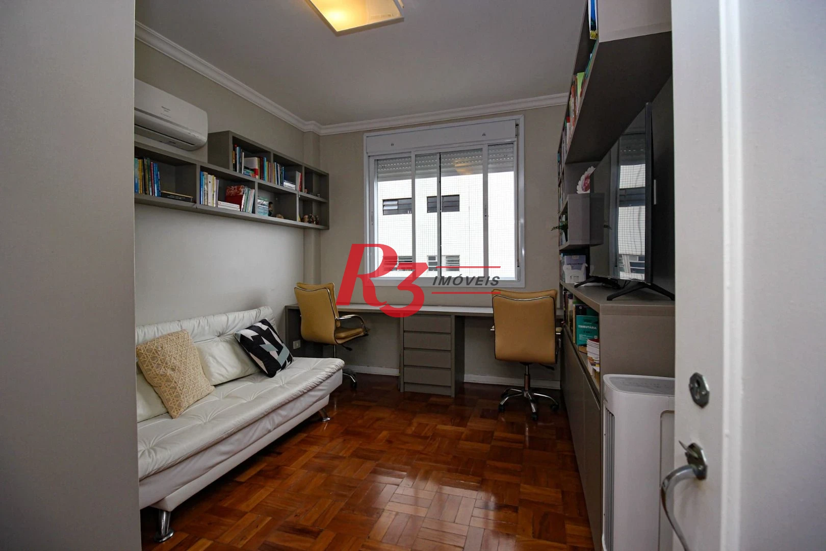 Apartamento com 3 dormitórios à venda, 196 m² por R$ 1.350.000,00 - José Menino - Santos/SP