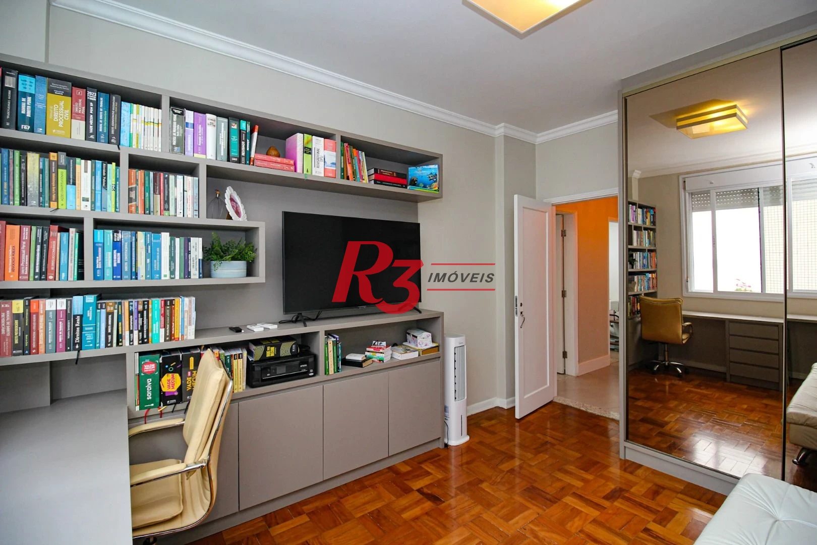 Apartamento com 3 dormitórios à venda, 196 m² por R$ 1.350.000,00 - José Menino - Santos/SP