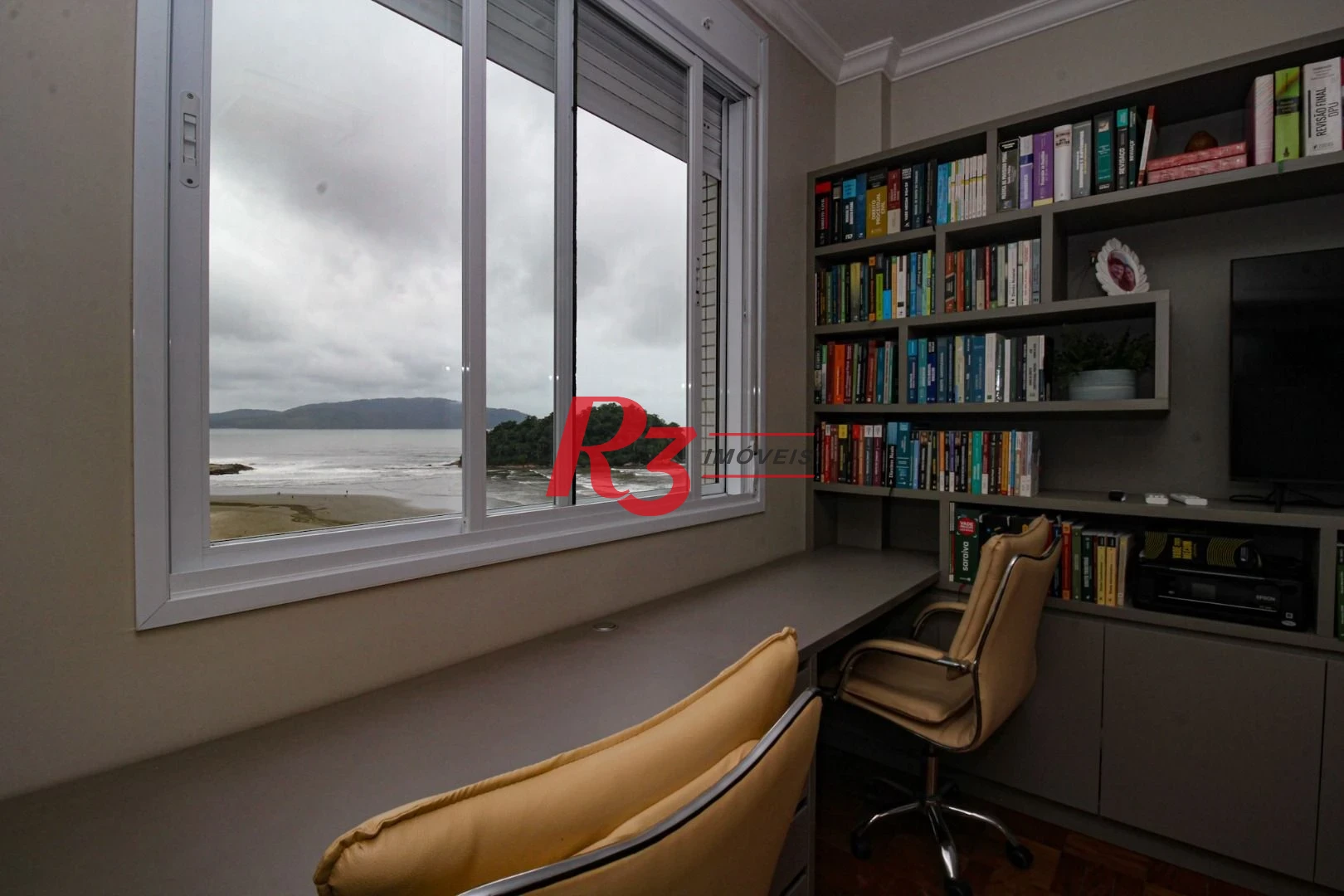 Apartamento com 3 dormitórios à venda, 196 m² por R$ 1.350.000,00 - José Menino - Santos/SP