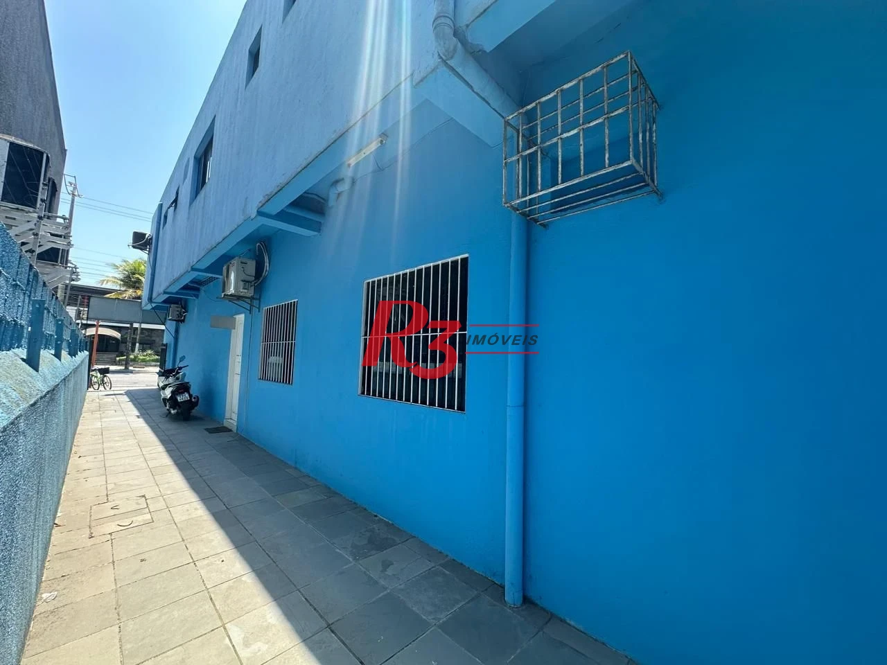 Prédio comercial à venda em excelente localização no Guaruja-SP, por R$ 2.990.000 - Centro - Guarujá/SP