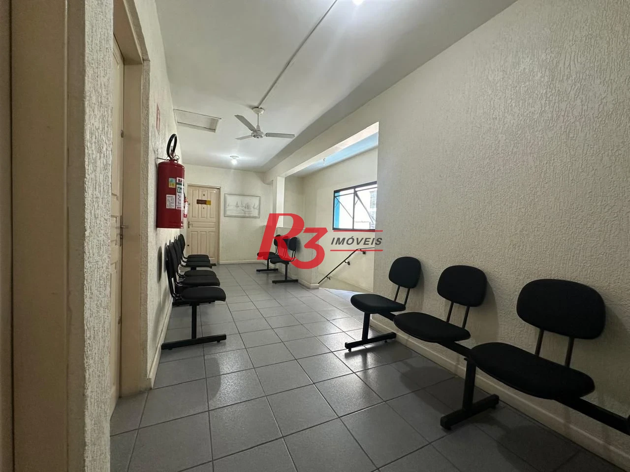 Prédio comercial à venda em excelente localização no Guaruja-SP, por R$ 2.990.000 - Centro - Guarujá/SP