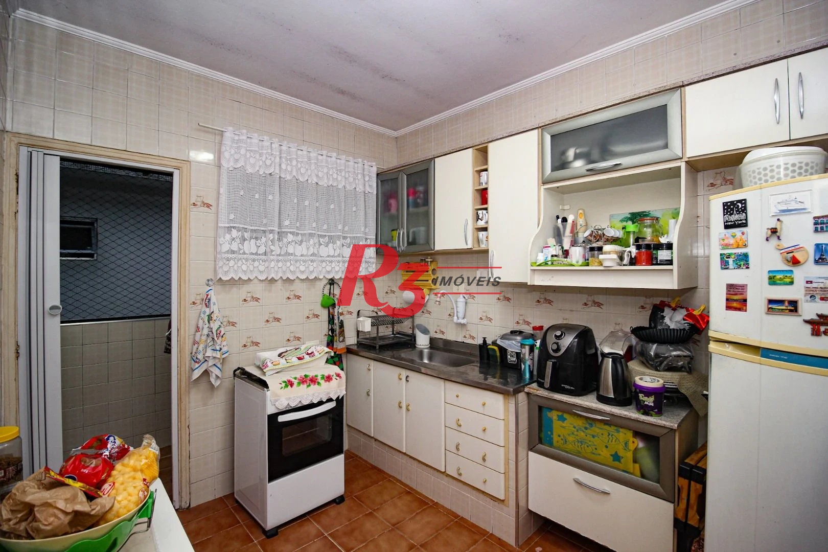 Apartamento com 2 dormitórios à venda, 80 m² por R$ 325.000,00 - Encruzilhada - Santos/SP