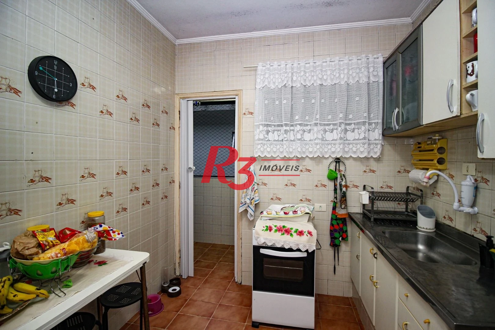 Apartamento com 2 dormitórios à venda, 80 m² por R$ 325.000,00 - Encruzilhada - Santos/SP