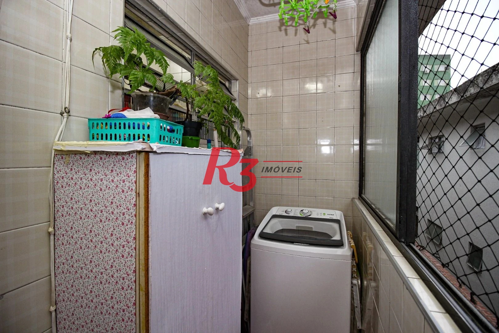 Apartamento com 2 dormitórios à venda, 80 m² por R$ 325.000,00 - Encruzilhada - Santos/SP