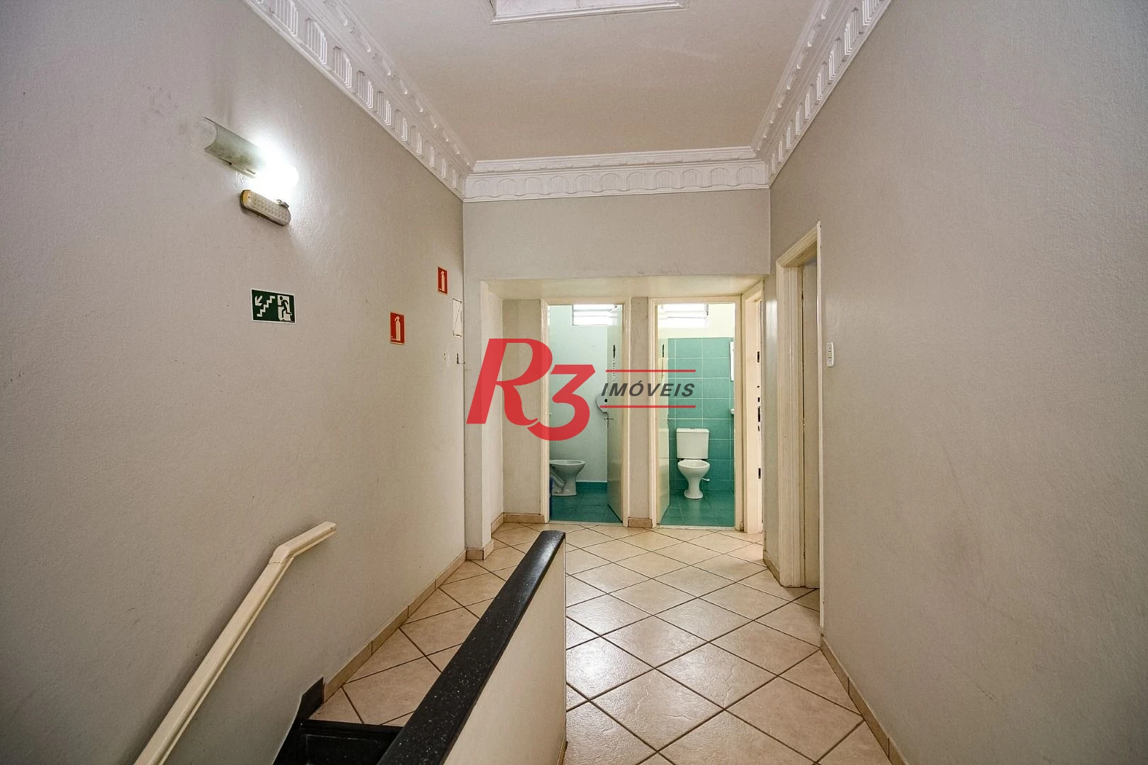 Sobrado, 300 m² - venda por R$ 2.700.000,00 ou aluguel por R$ 16.700,00/mês - Gonzaga - Santos/SP