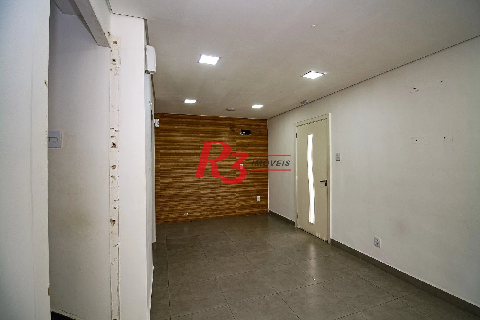 Sobrado, 300 m² - venda por R$ 2.700.000,00 ou aluguel por R$ 16.700,00/mês - Gonzaga - Santos/SP