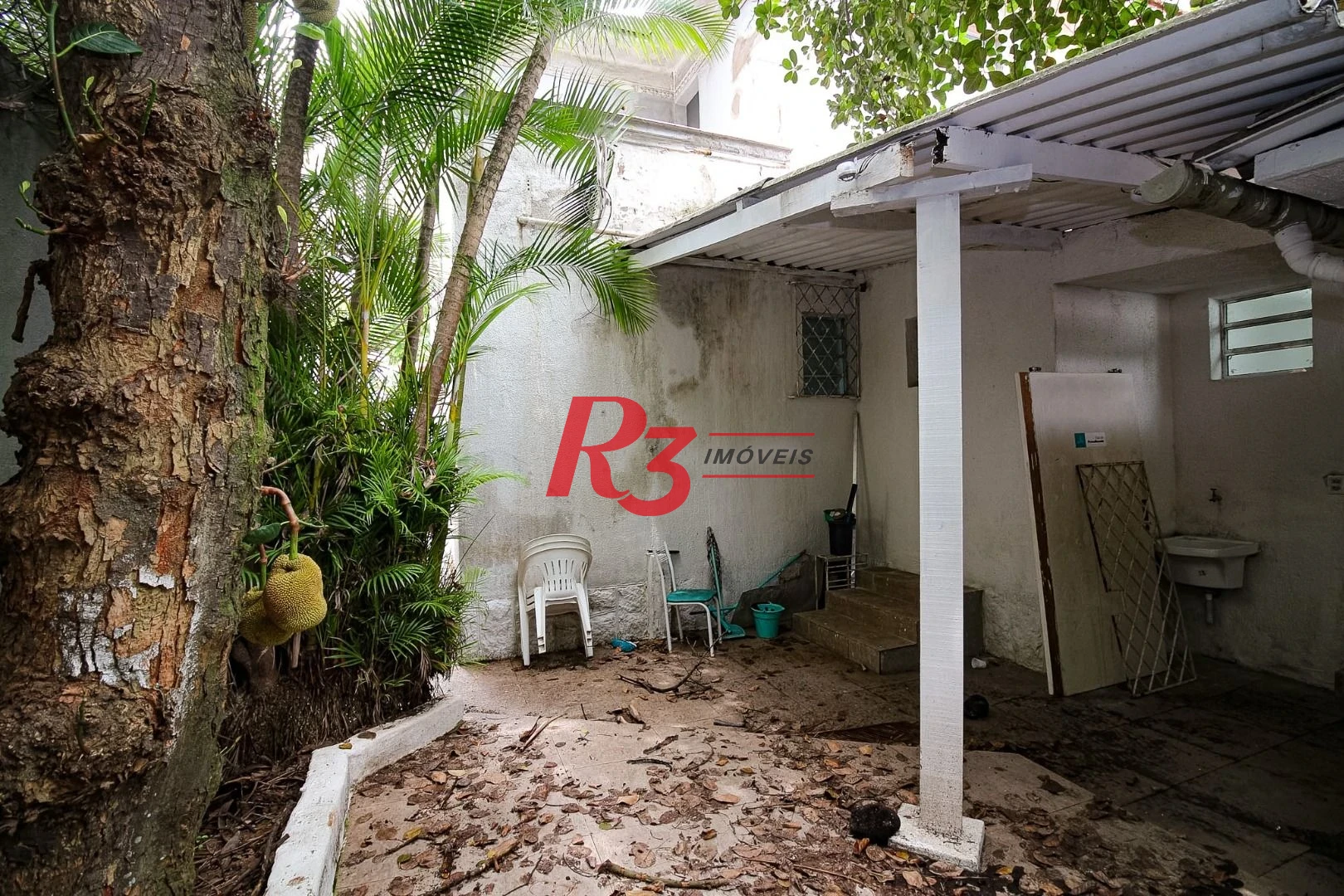 Sobrado, 300 m² - venda por R$ 2.700.000,00 ou aluguel por R$ 16.700,00/mês - Gonzaga - Santos/SP