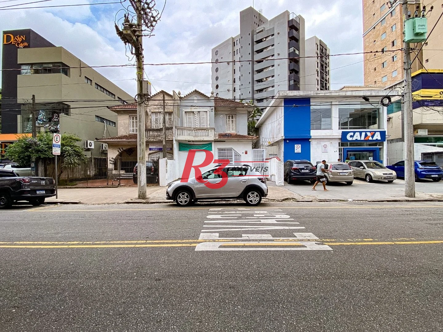 Sobrado, 300 m² - venda por R$ 2.700.000,00 ou aluguel por R$ 16.700,00/mês - Gonzaga - Santos/SP