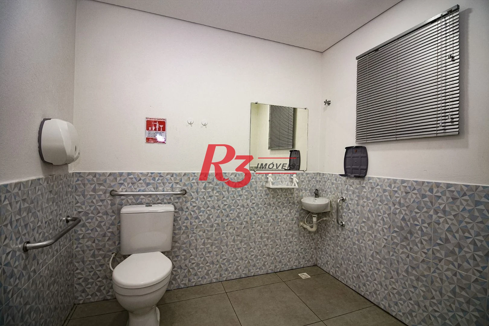 Sobrado, 300 m² - venda por R$ 2.700.000,00 ou aluguel por R$ 16.700,00/mês - Gonzaga - Santos/SP