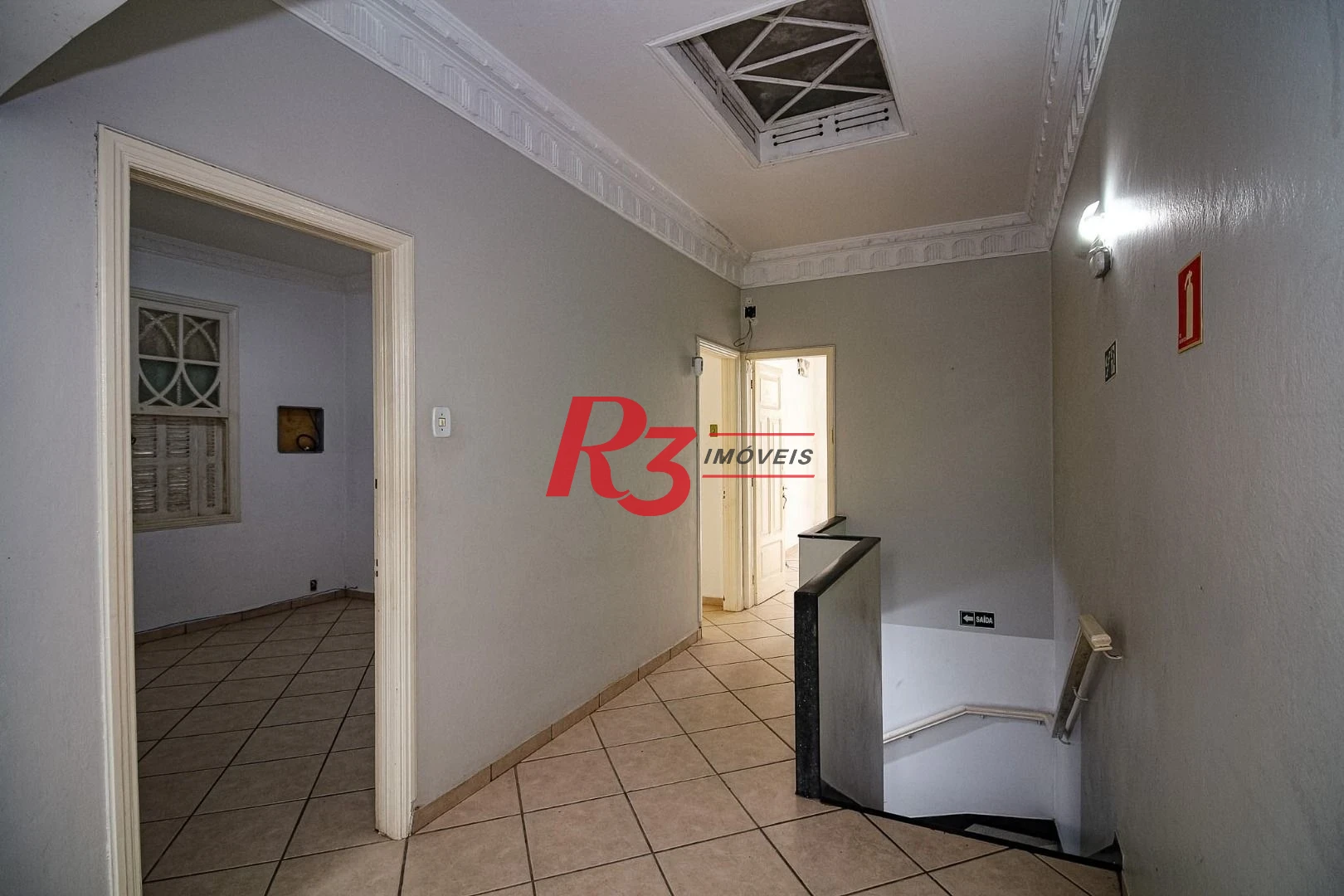 Sobrado, 300 m² - venda por R$ 2.700.000,00 ou aluguel por R$ 16.700,00/mês - Gonzaga - Santos/SP