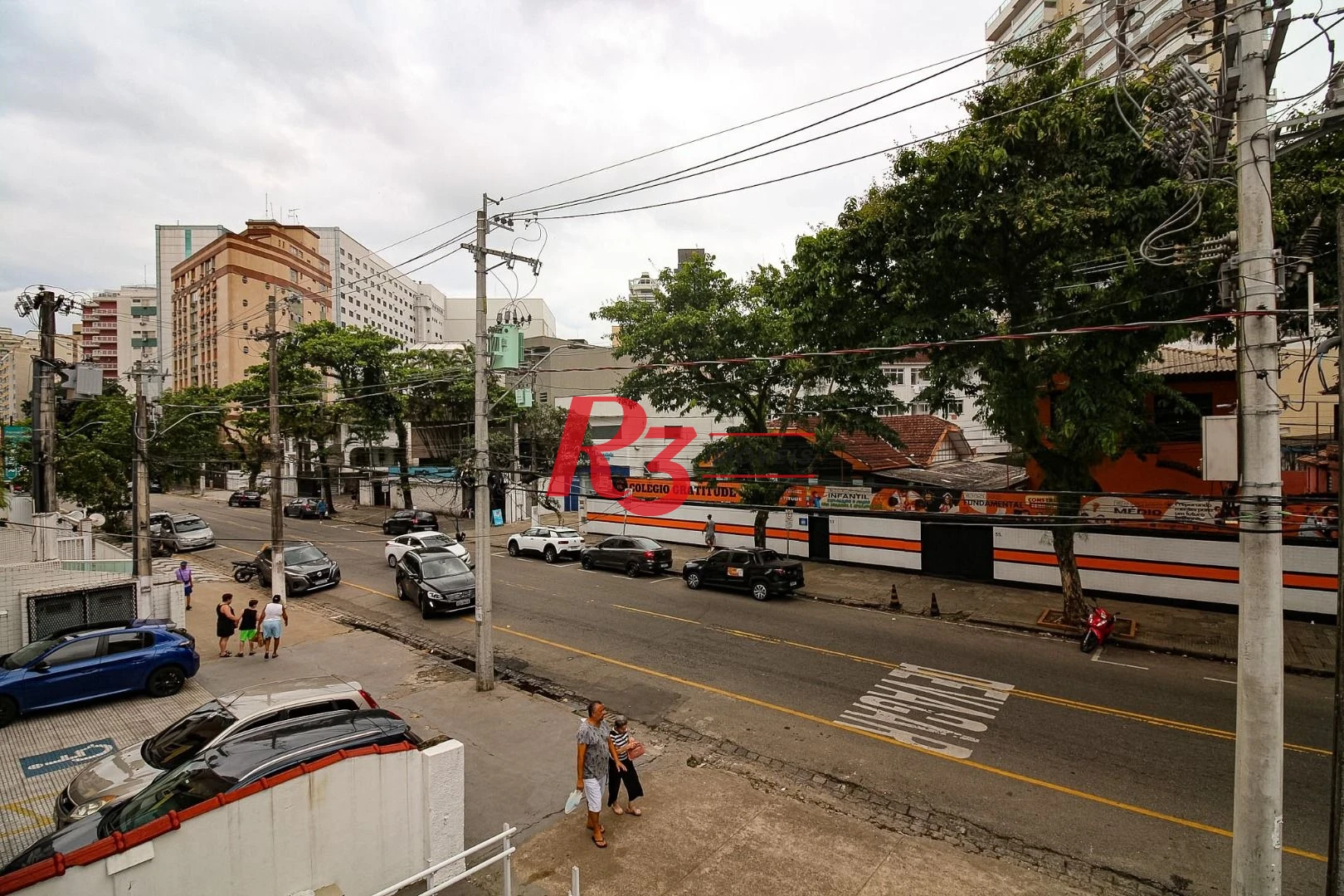 Sobrado, 300 m² - venda por R$ 2.700.000,00 ou aluguel por R$ 16.700,00/mês - Gonzaga - Santos/SP