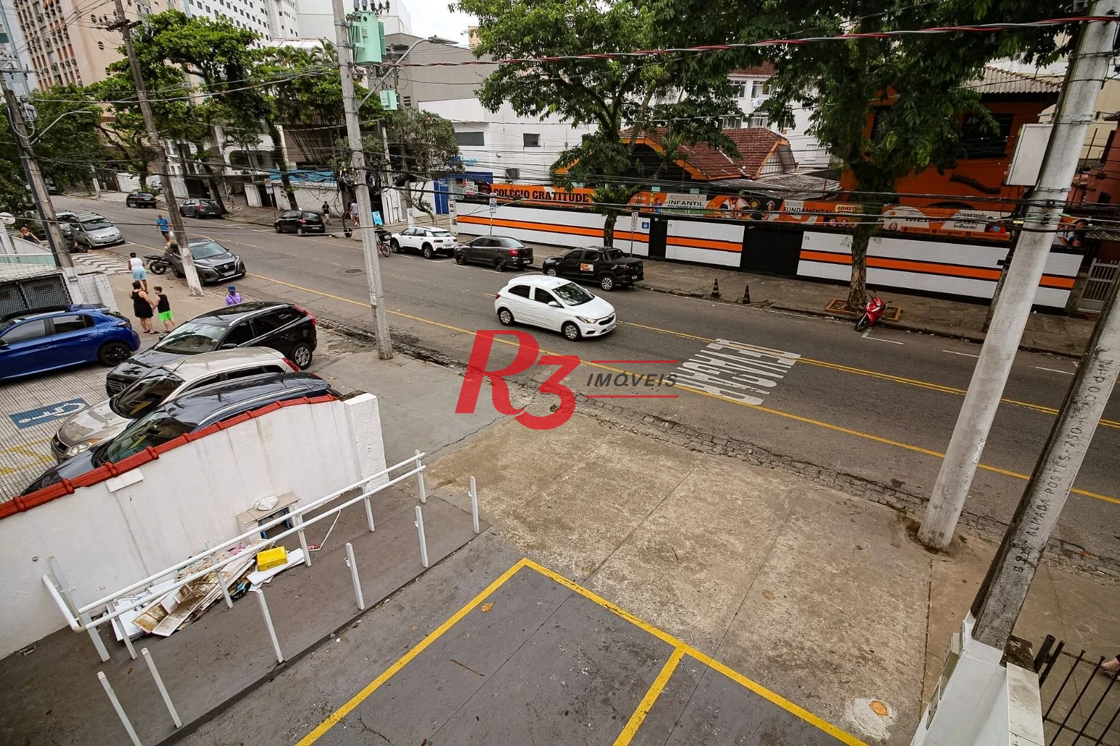 Sobrado, 300 m² - venda por R$ 2.700.000,00 ou aluguel por R$ 16.700,00/mês - Gonzaga - Santos/SP