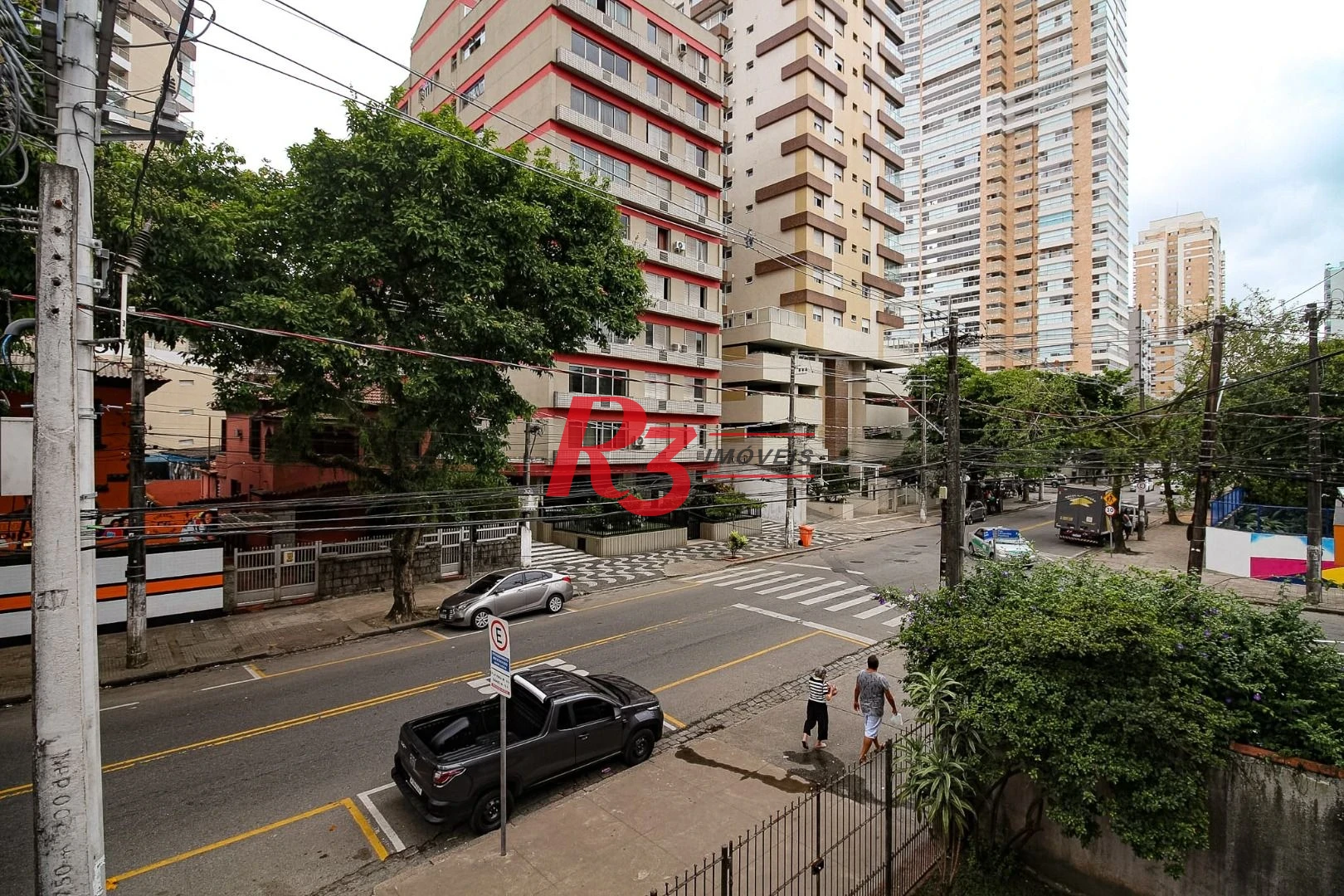 Sobrado, 300 m² - venda por R$ 2.700.000,00 ou aluguel por R$ 16.700,00/mês - Gonzaga - Santos/SP