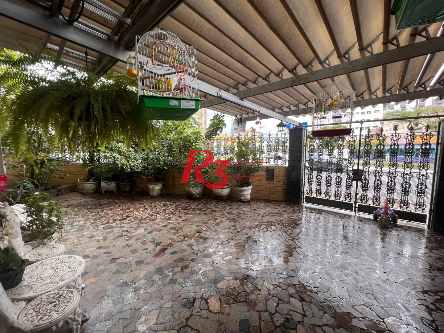 Casa com 3 dormitórios à venda, 148 m² por R$ 1.100.000,00 - Embaré - Santos/SP
