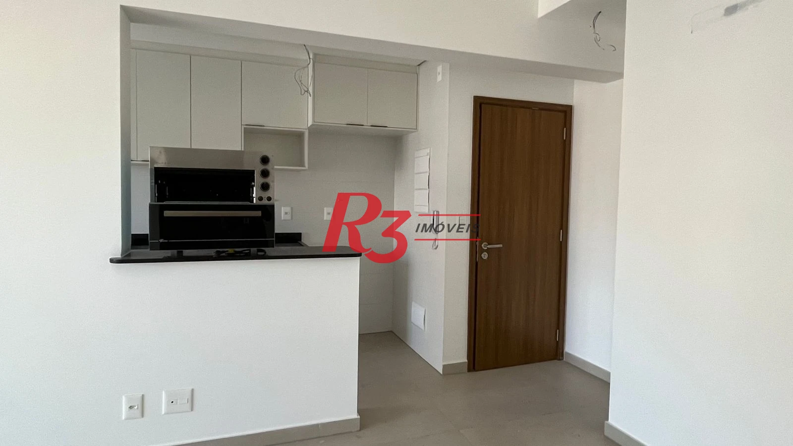 Apartamento com 2 dormitórios à venda, 74 m² por R$ 1.100.000,00 - Boqueirão - Santos/SP