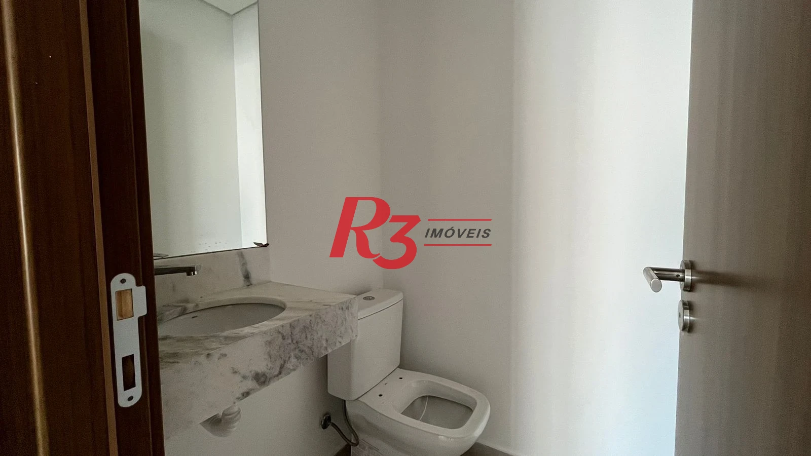 Apartamento com 2 dormitórios à venda, 74 m² por R$ 1.100.000,00 - Boqueirão - Santos/SP