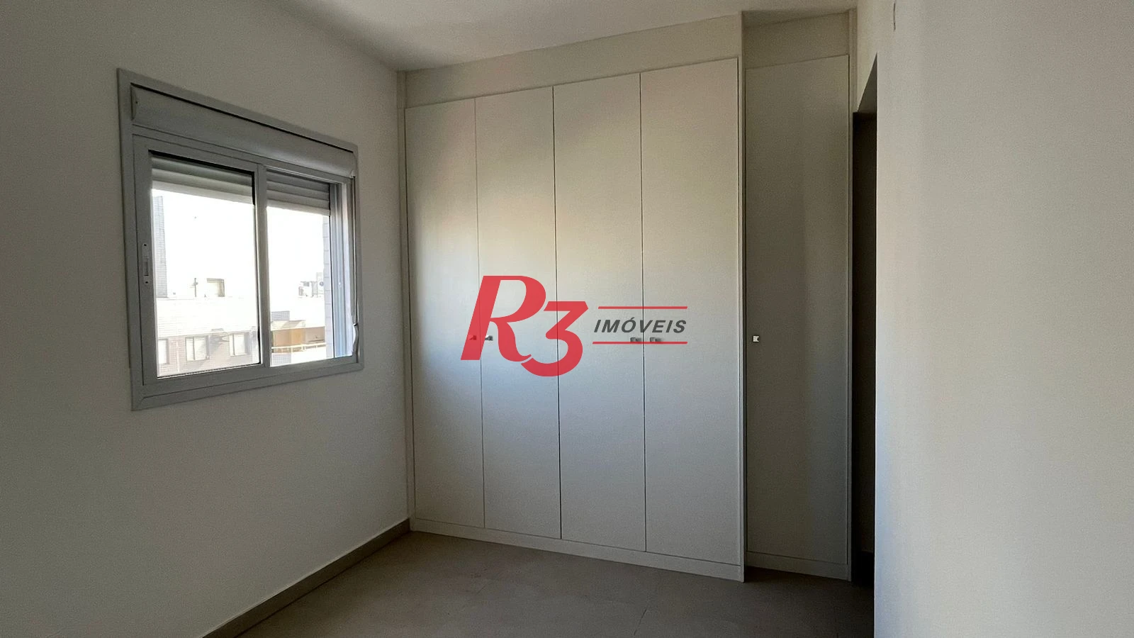 Apartamento com 2 dormitórios à venda, 74 m² por R$ 1.100.000,00 - Boqueirão - Santos/SP