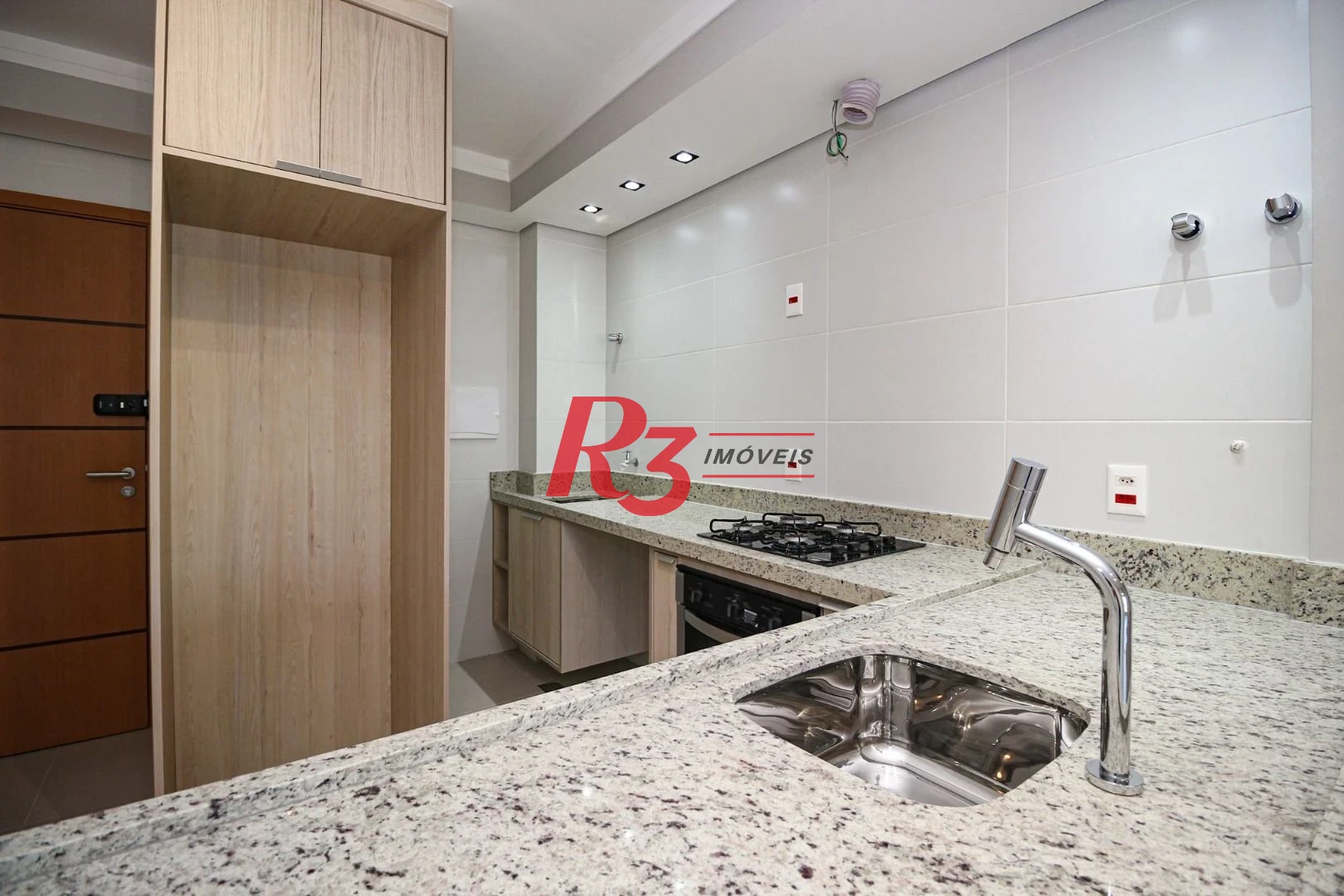 Apartamento com 2 dormitórios para alugar, 65 m² por R$ 6.900,00/mês - Vila Rica - Santos/SP