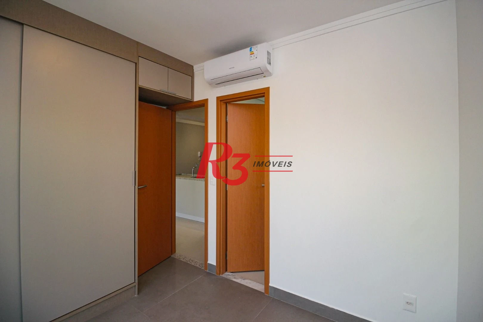 Apartamento com 2 dormitórios para alugar, 65 m² por R$ 6.900,00/mês - Vila Rica - Santos/SP