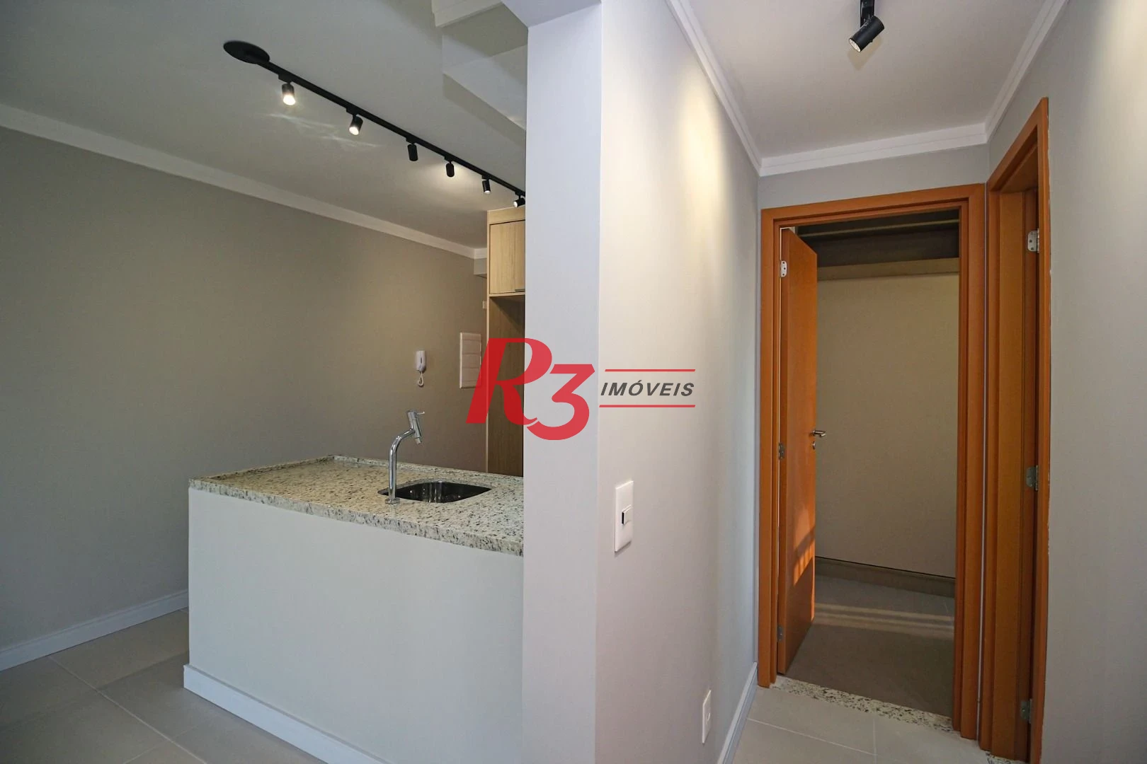 Apartamento com 2 dormitórios para alugar, 65 m² por R$ 6.900,00/mês - Vila Rica - Santos/SP