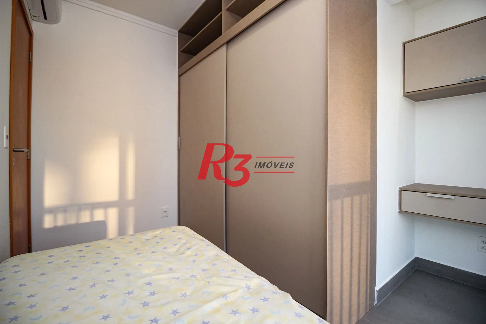 Apartamento com 2 dormitórios para alugar, 65 m² por R$ 6.900,00/mês - Vila Rica - Santos/SP