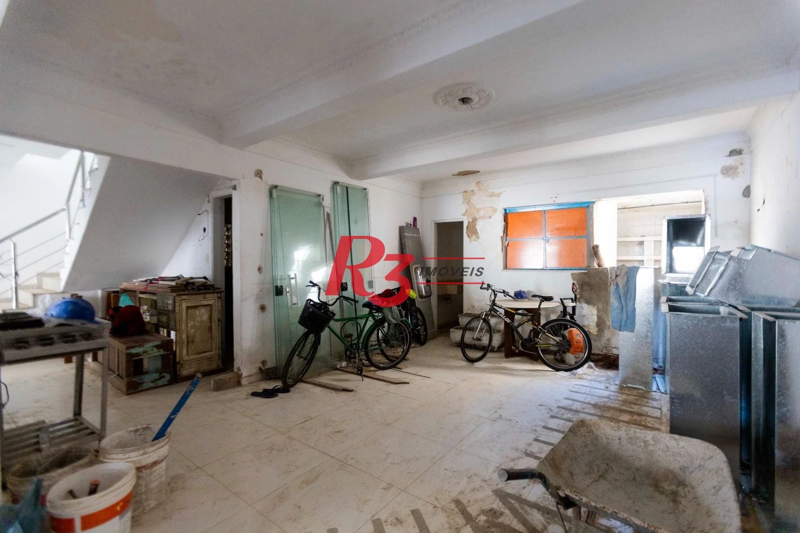 Sobrado com 4 dormitórios à venda, 258 m² por R$ 3.500.000,00 - Ponta da Praia - Santos/SP