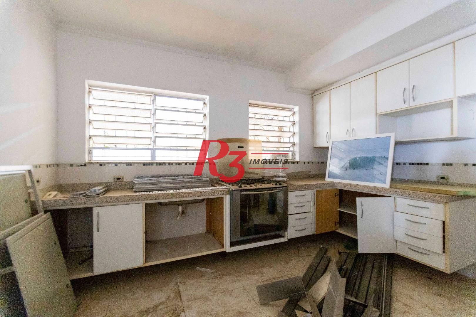 Sobrado com 4 dormitórios à venda, 258 m² por R$ 3.500.000,00 - Ponta da Praia - Santos/SP