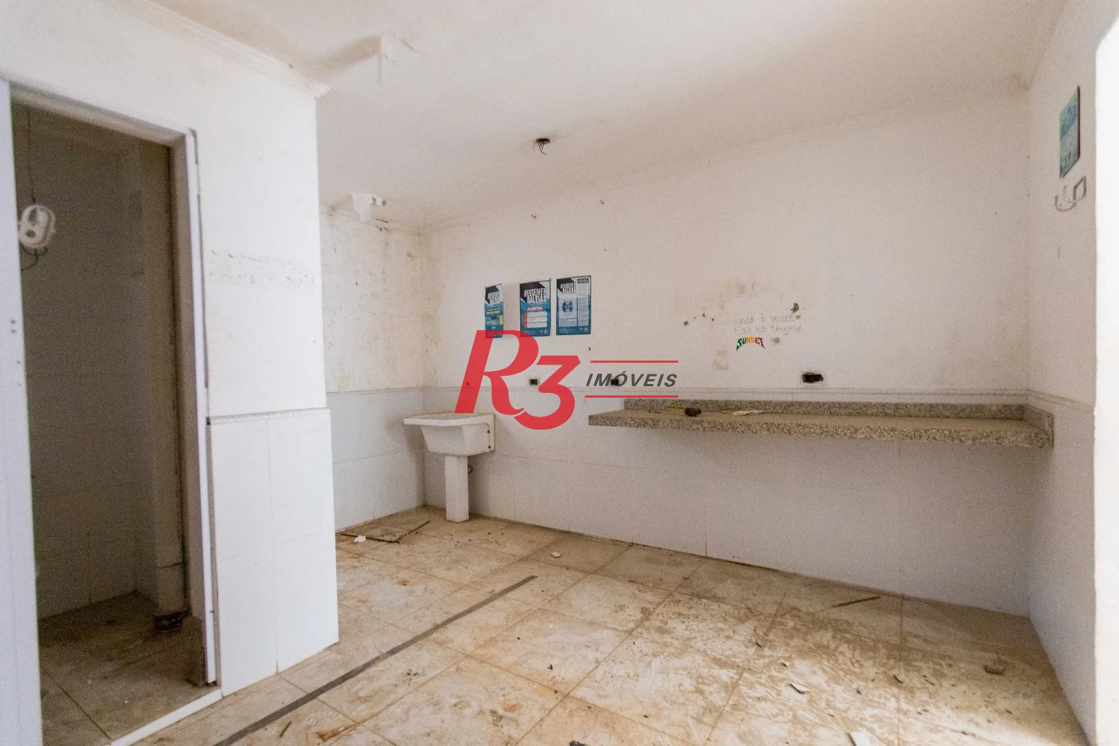 Sobrado com 4 dormitórios à venda, 258 m² por R$ 3.500.000,00 - Ponta da Praia - Santos/SP