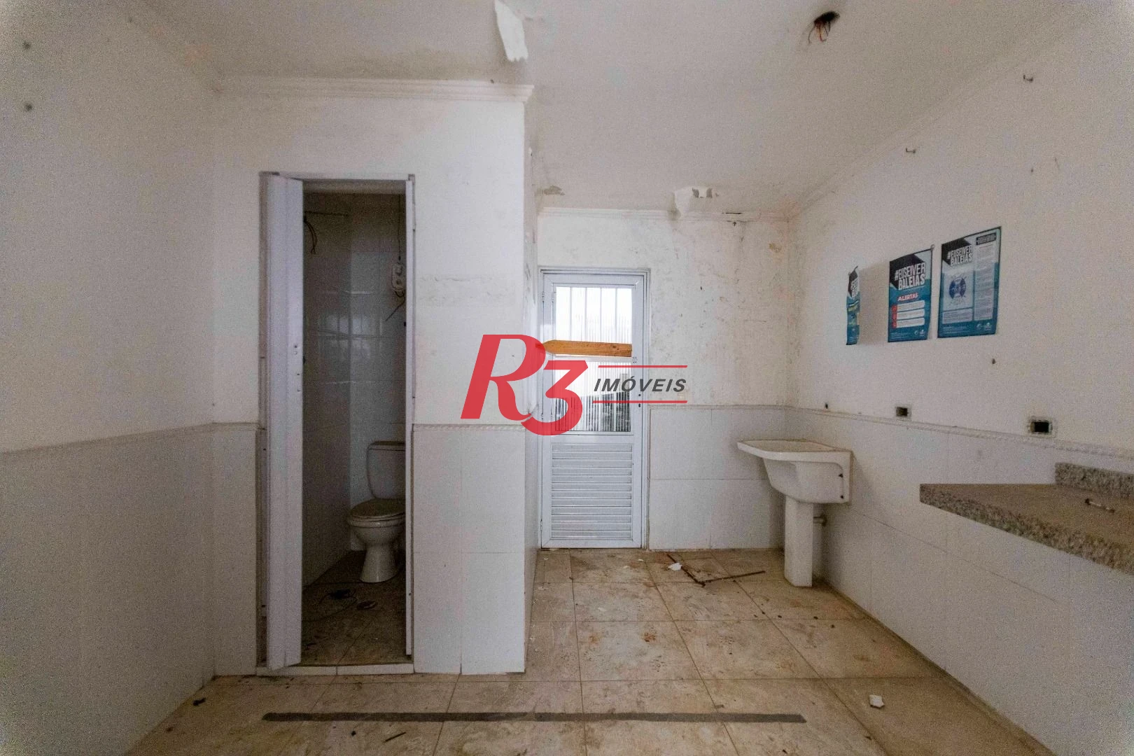 Sobrado com 4 dormitórios à venda, 258 m² por R$ 3.500.000,00 - Ponta da Praia - Santos/SP