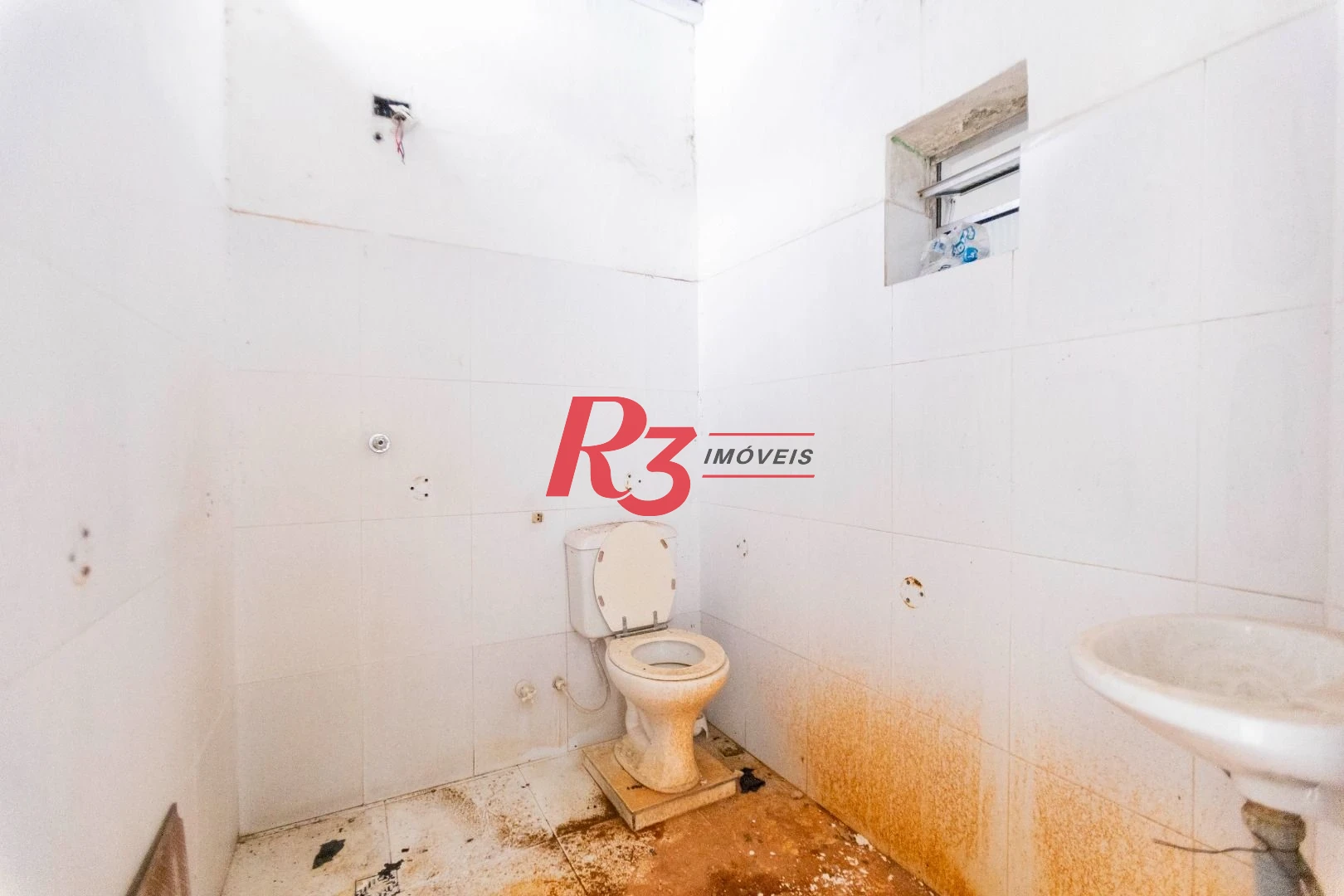Sobrado com 4 dormitórios à venda, 258 m² por R$ 3.500.000,00 - Ponta da Praia - Santos/SP