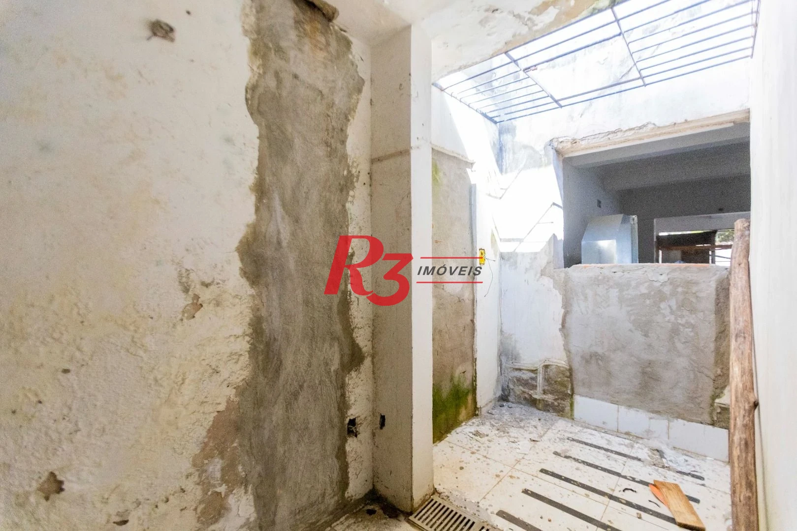 Sobrado com 4 dormitórios à venda, 258 m² por R$ 3.500.000,00 - Ponta da Praia - Santos/SP