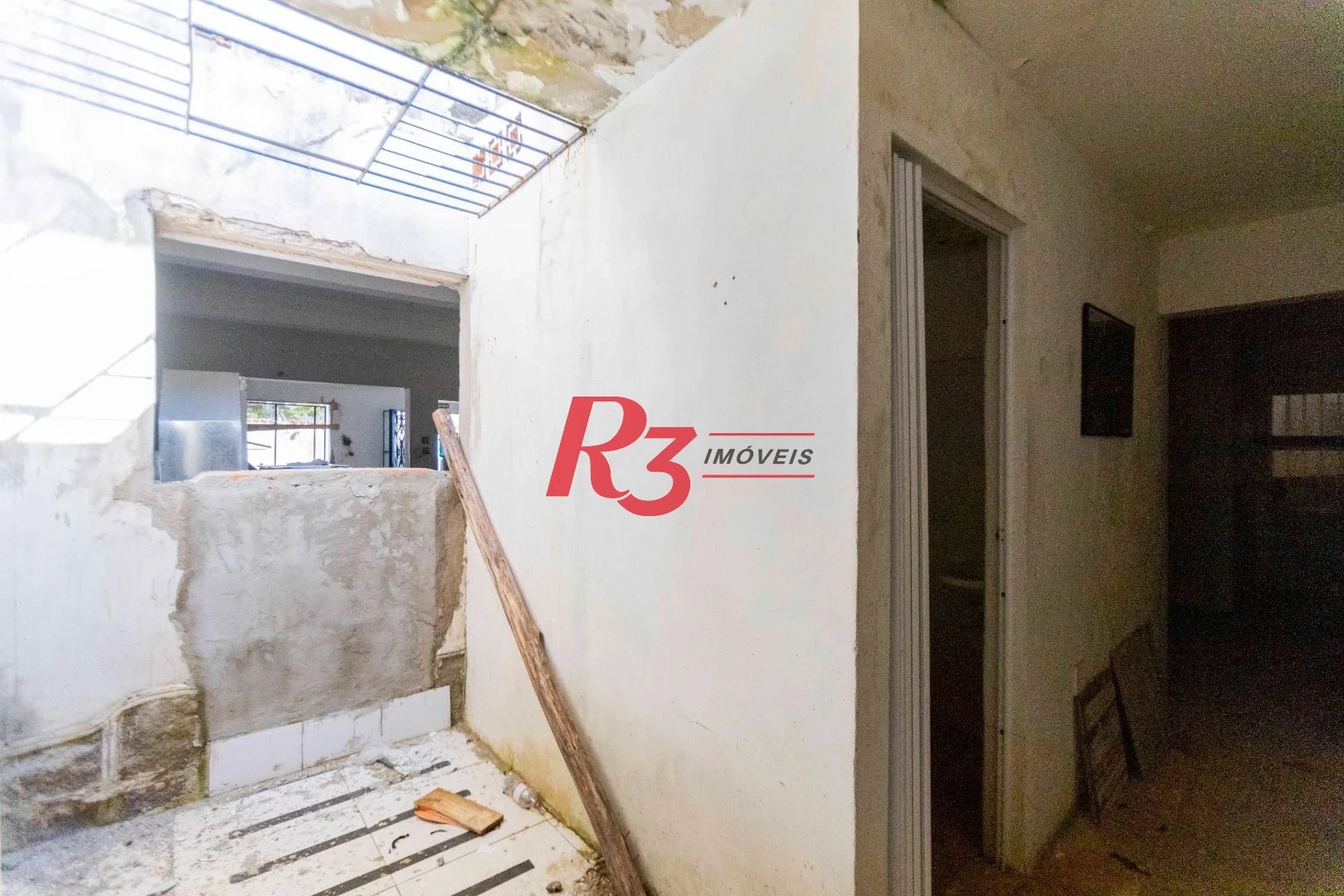 Sobrado com 4 dormitórios à venda, 258 m² por R$ 3.500.000,00 - Ponta da Praia - Santos/SP