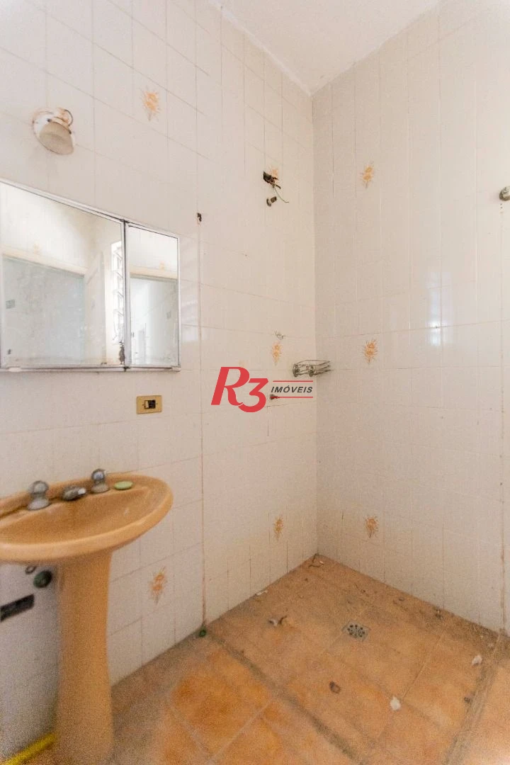 Sobrado com 4 dormitórios à venda, 258 m² por R$ 3.500.000,00 - Ponta da Praia - Santos/SP