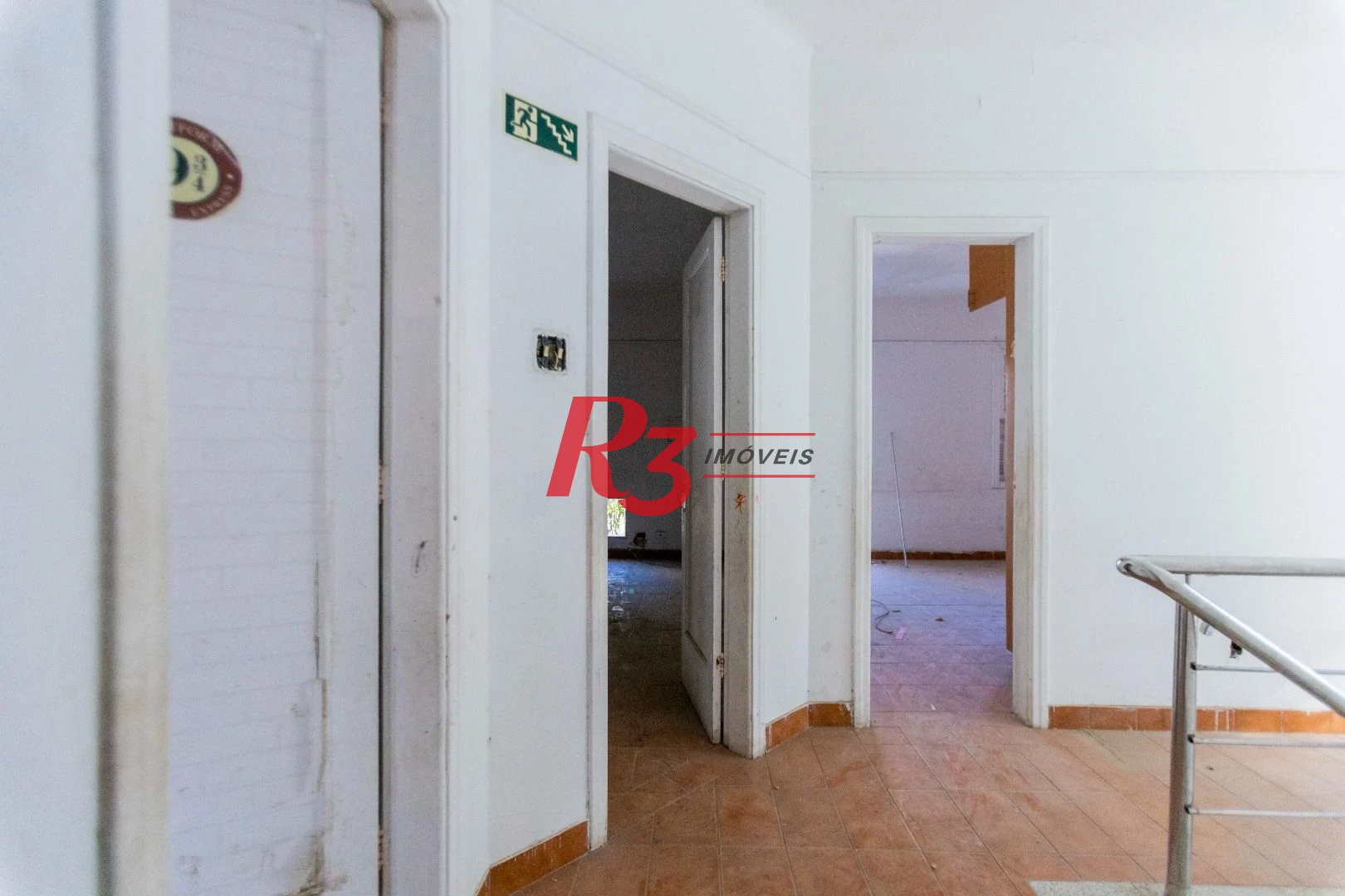 Sobrado com 4 dormitórios à venda, 258 m² por R$ 3.500.000,00 - Ponta da Praia - Santos/SP