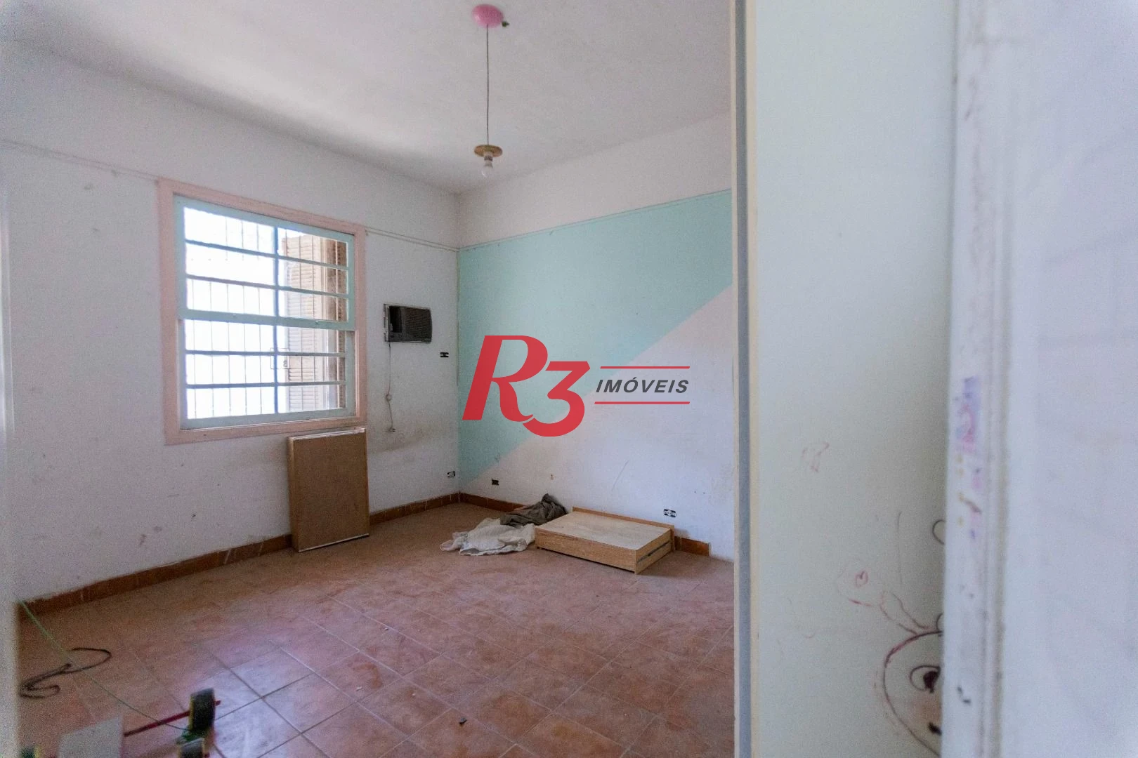 Sobrado com 4 dormitórios à venda, 258 m² por R$ 3.500.000,00 - Ponta da Praia - Santos/SP