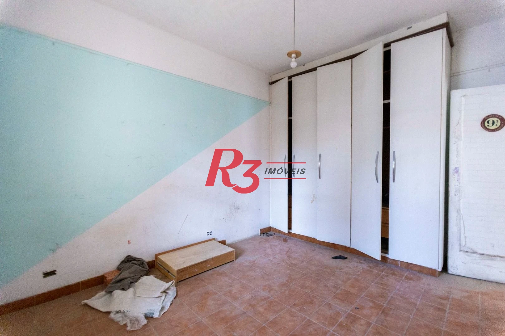 Sobrado com 4 dormitórios à venda, 258 m² por R$ 3.500.000,00 - Ponta da Praia - Santos/SP