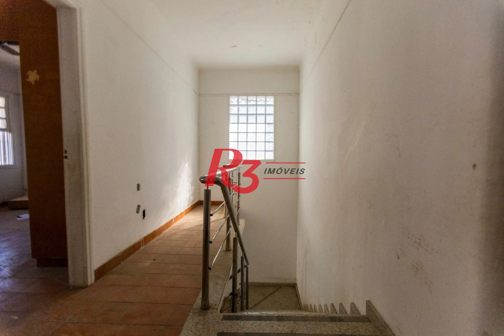 Sobrado com 4 dormitórios à venda, 258 m² por R$ 3.500.000,00 - Ponta da Praia - Santos/SP