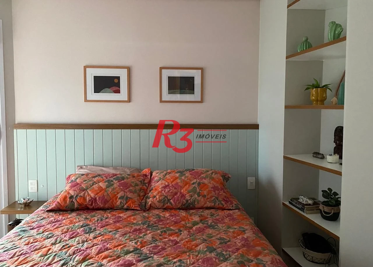 Encantador apto. frontal ao mar no Estanconfor Santos! 2 quartos, 100% reformado,  moderno, em localização espetacular em Santos!!