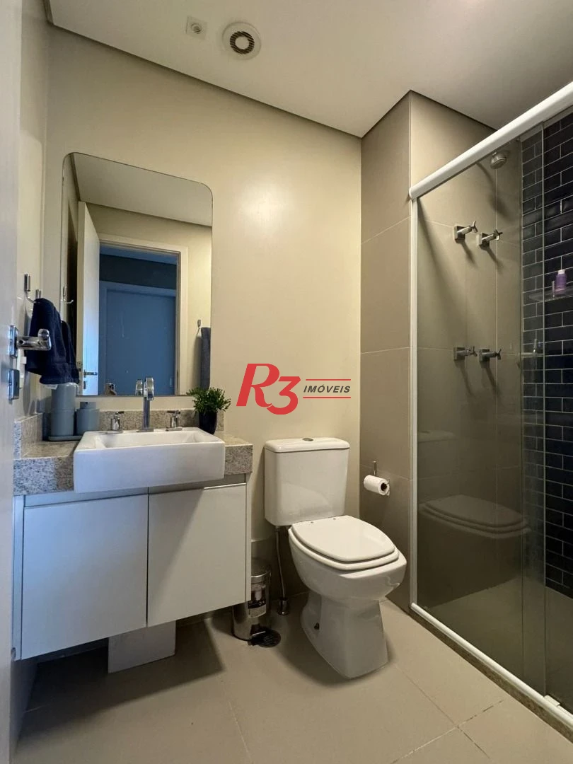 Encantador apto. frontal ao mar no Estanconfor Santos! 2 quartos, 100% reformado,  moderno, em localização espetacular em Santos!!
