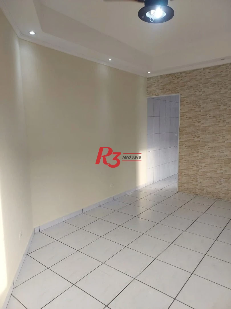 R3 REAL ESTATE VENDE! Apartamento com 2 dormitórios, suíte com sacada à venda, 74 m² por R$ 270.000 - Parque São Vicente - São Vicente/SP