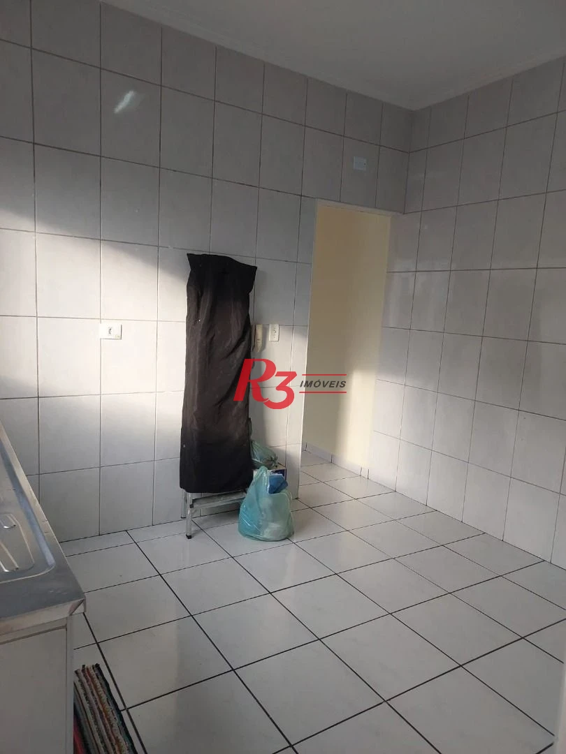 R3 REAL ESTATE VENDE! Apartamento com 2 dormitórios, suíte com sacada à venda, 74 m² por R$ 270.000 - Parque São Vicente - São Vicente/SP