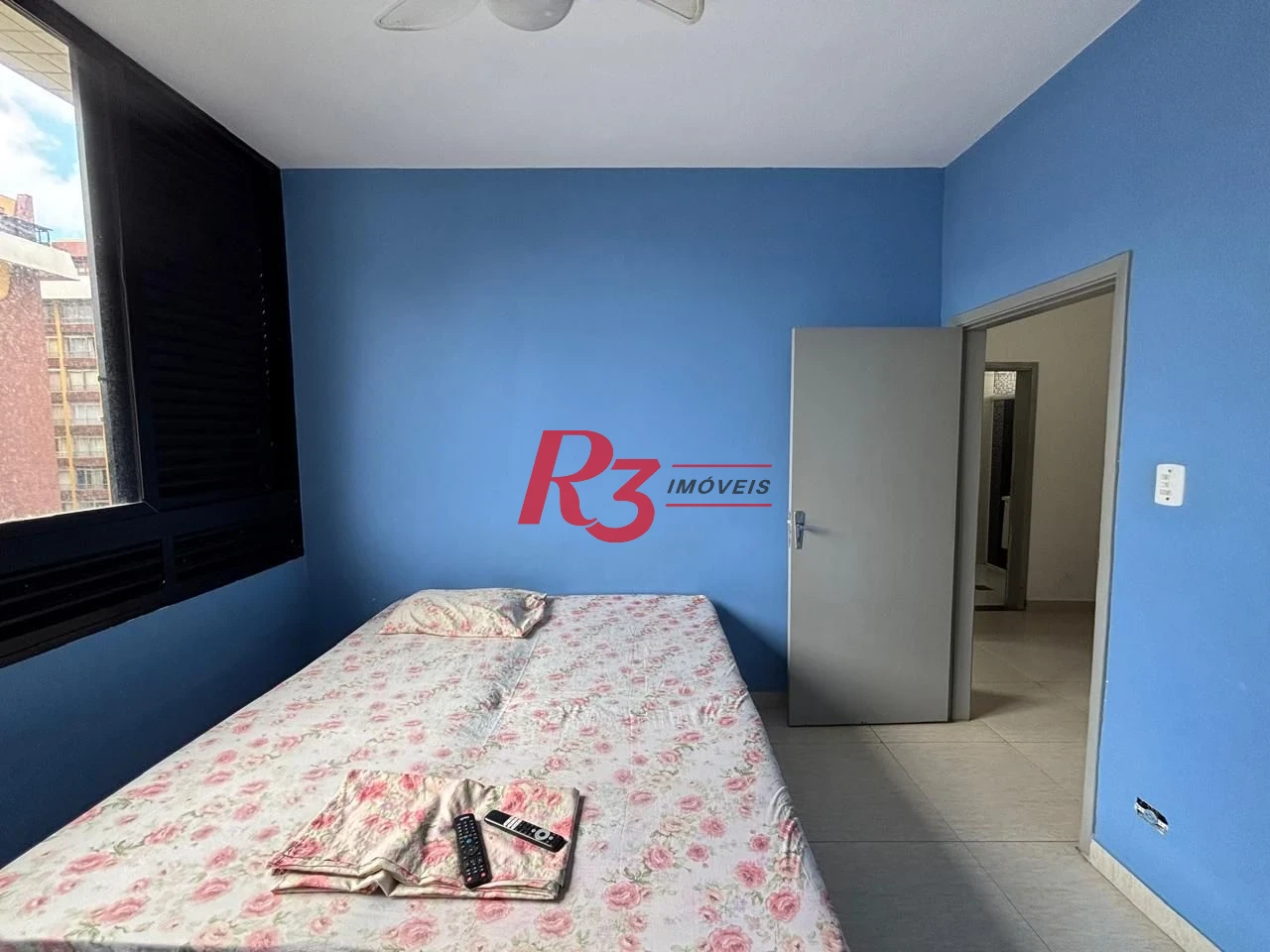 Apartamento com 2 dormitórios frente praia à venda, 55 m² por R$ 352.000 - Gonzaga - Santos/SP