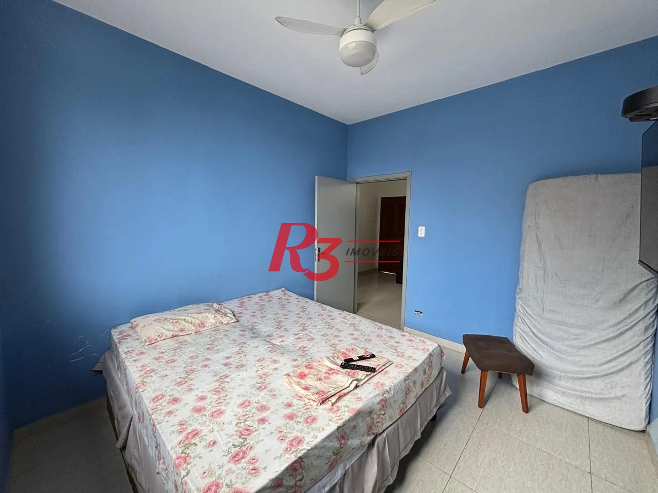 Apartamento com 2 dormitórios frente praia à venda, 55 m² por R$ 352.000 - Gonzaga - Santos/SP